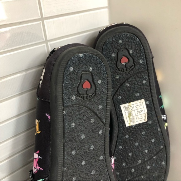 Bob’s for Dogs women’s slip ons - Picture 9 of 10